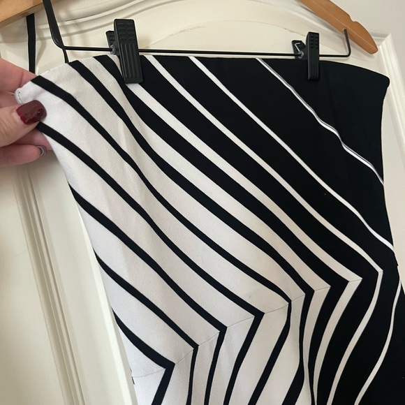 White House Black Market Strapless Black & White Maxi Dress Women’s Size Small - Picture 8 of 10